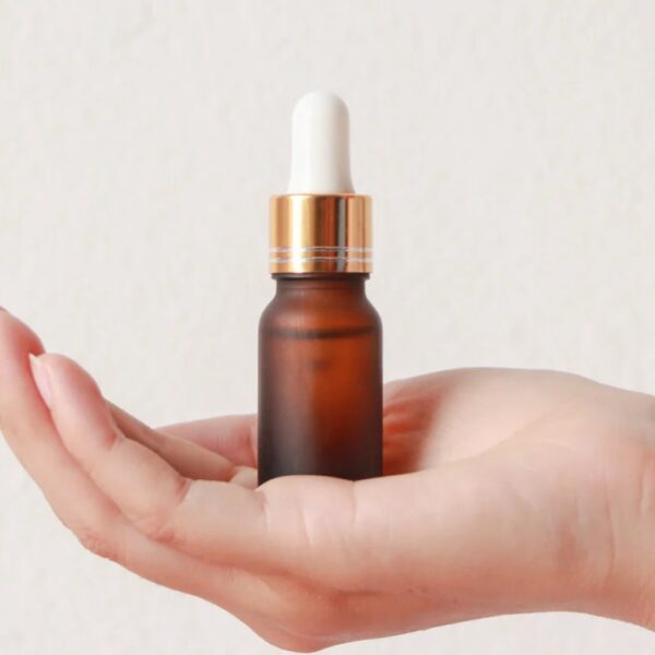 Choosing the Best Face Serum for Acne-Prone Skin: A Complete Guide